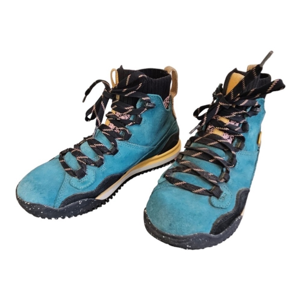 North Face Womens Hiking Boot Back to Berkeley III Sport WP Size 6.5
